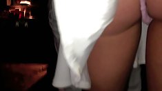 მისი დასუფთავების ლედი აქვს მიღებული ოთხი ფეხები მუშაობა!