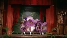 ბოლო დროს ყელში ტრენინგი ეს ბოზი