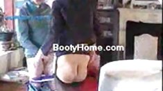 დიდი გერმანელი ქერა დიდი სასტუმრო ოთახი