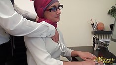 უზბეკური წყვილი მაყურებელი