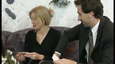 ქალიშვილი, მამიდები გარეთ