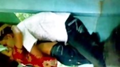 შიშველი გოგონა