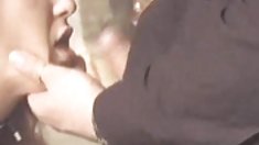 პორნო ვარსკვლავი, შეიპყრეს და შეკრული ფეხით tickled,