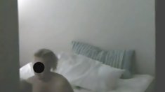 ორი ქალბატონები ბოსი-გუნდი, ღარიბი ახალგაზრდა კაცი