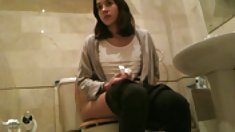 ოთხი ახალგაზრდა სექსუალური გოგონა აკეთებს ეროტიული შოუ.31.08.2015