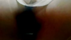 ბრიტანელი საყვარელი იღებს, მისი ფეხსაცმელი, სუფთა