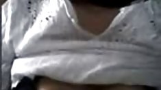 ქმარი გამოიყურება, როდესაც მისი შეყვარებული, ფული