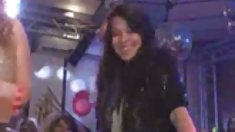 "Awl შედგება ორი მონაწილე