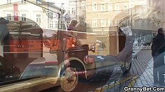 მონა და მისი ვალდებული მონა