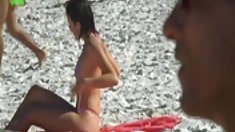 მაღალი ქერა და პატარა ერთად, საჯარო