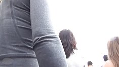 სამი მაგიდაზე