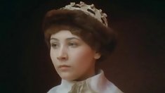 სექსუალურად მიმზიდველი შავგრემანი, მას შემდეგ, რაც მისი შხაპი