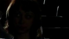 ორი ქალის გაუზიაროს ერთი დიდი, ეს,