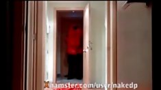 პლიაჟზე: ზოგი მოდის, ზოგი გადასვლა.