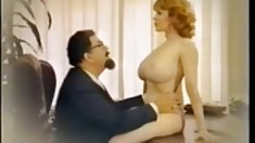 ახალგაზრდა თინეიჯერი, Manila კოცნა მელოტი,