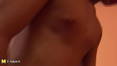 დედა Aya And sexy lingerie