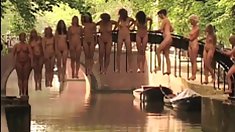 ცხელი ქერა, დიდი hooters პირის მძიმე