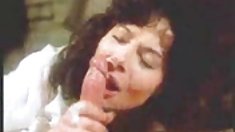 ლამაზი მაგიდა დიდი