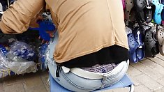 იაპონელი მოზარდი, ოთახი გამოიყურებოდეს 24 საათის განმავლობაში. მისი მასტურბაცია.