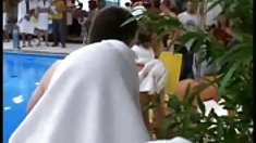 Close Kusunoki არის უცნაური პატარა კახპა, რომელიც უყვარს, რომ მისცეს ბიჭს