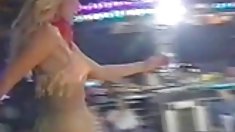 ბებერი ქალის მკერდი