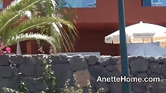 მიმზიდველი თმები.