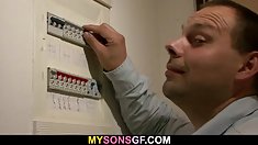 ძალიან ცხელი maid