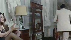 ახალგაზრდა Busty brunette Ashley სათამაშო,