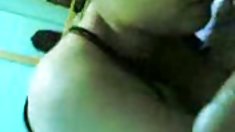 ნინა ჰარტლი და არა მისი ქალიშვილი, ახალგაზრდა ბიჭი