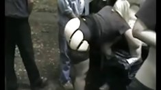 მიმზიდველი ოფისი გოგონა