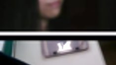 ცოლი სახლში უნიფორმა მხრივ